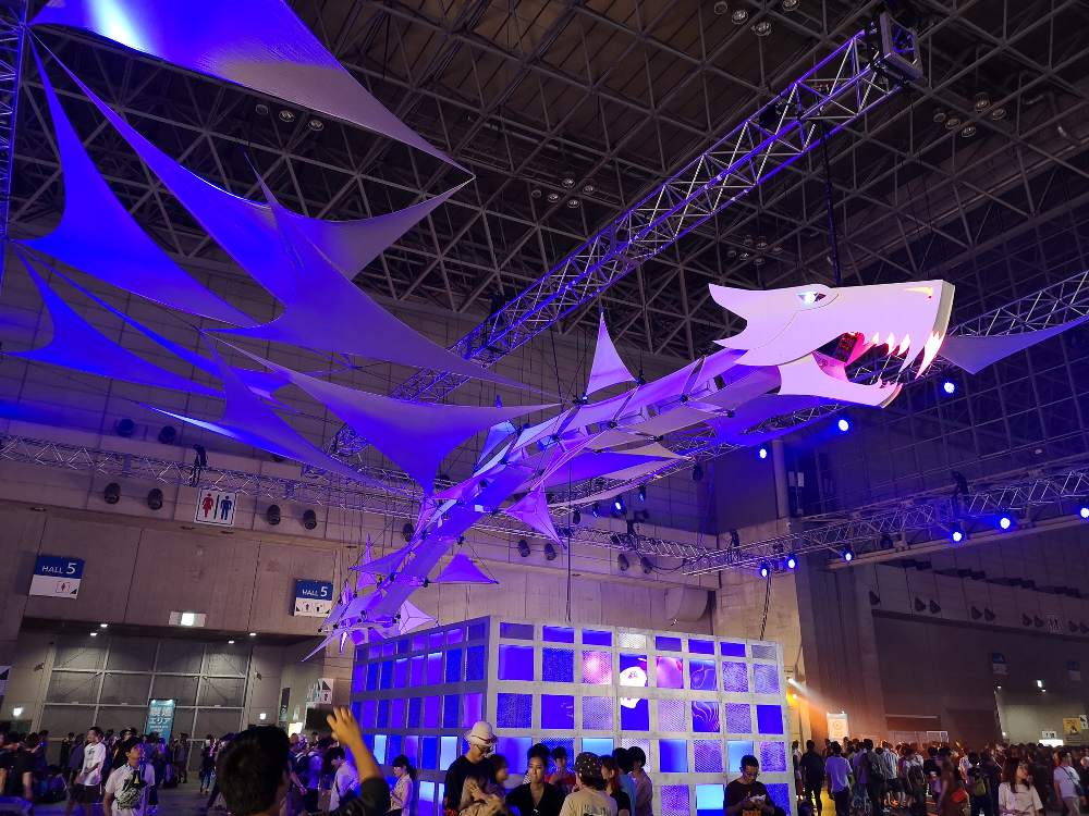 龍を模した装飾。