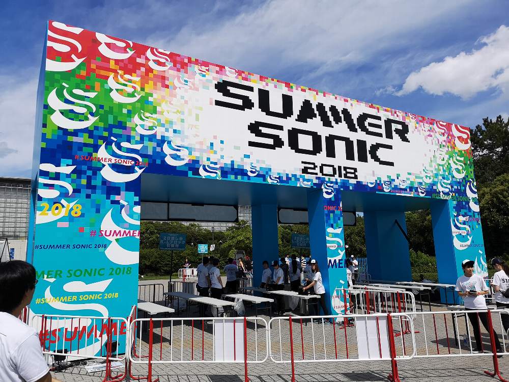 造形自体はシンプルです。