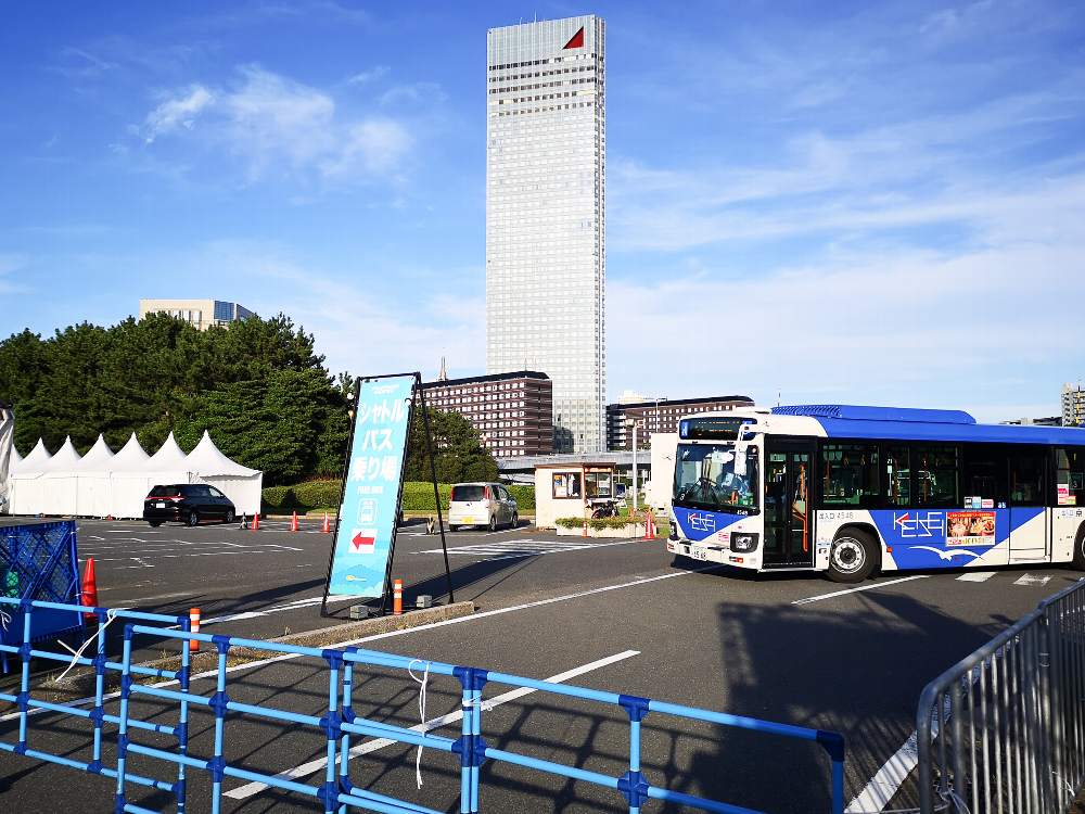 バスは次々と来ます。