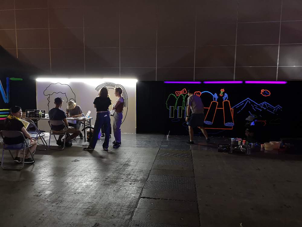 余った壁にはソニッカートがある印象です。