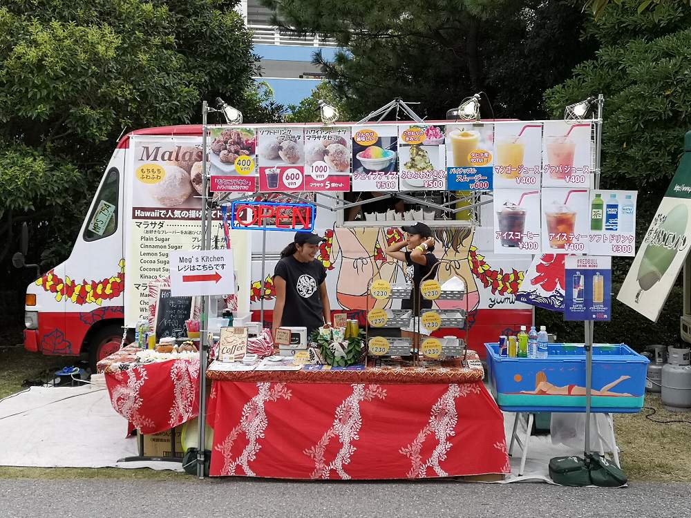 キッチンカーその1。