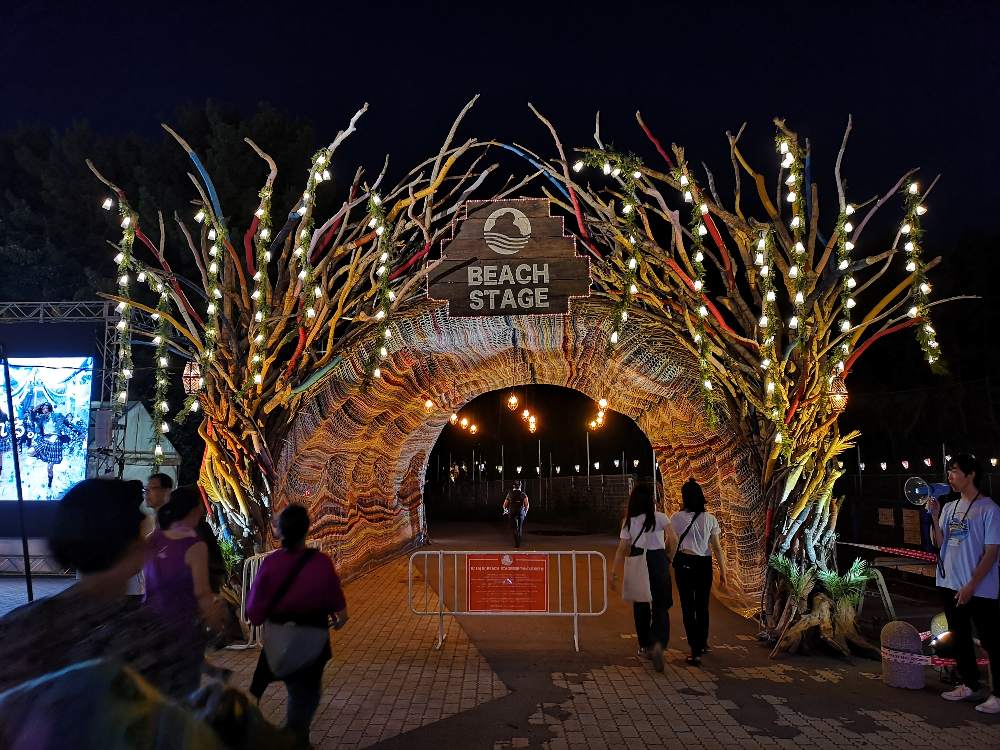 金曜はビーチステージが中止でした。