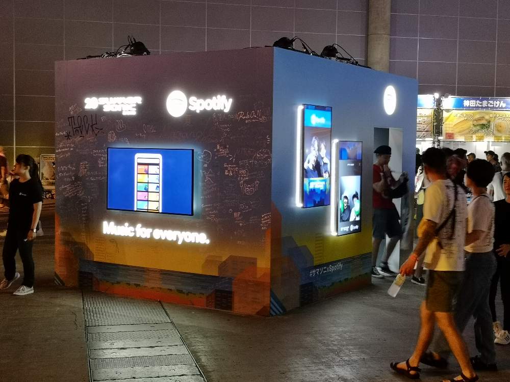 中にも入れます。