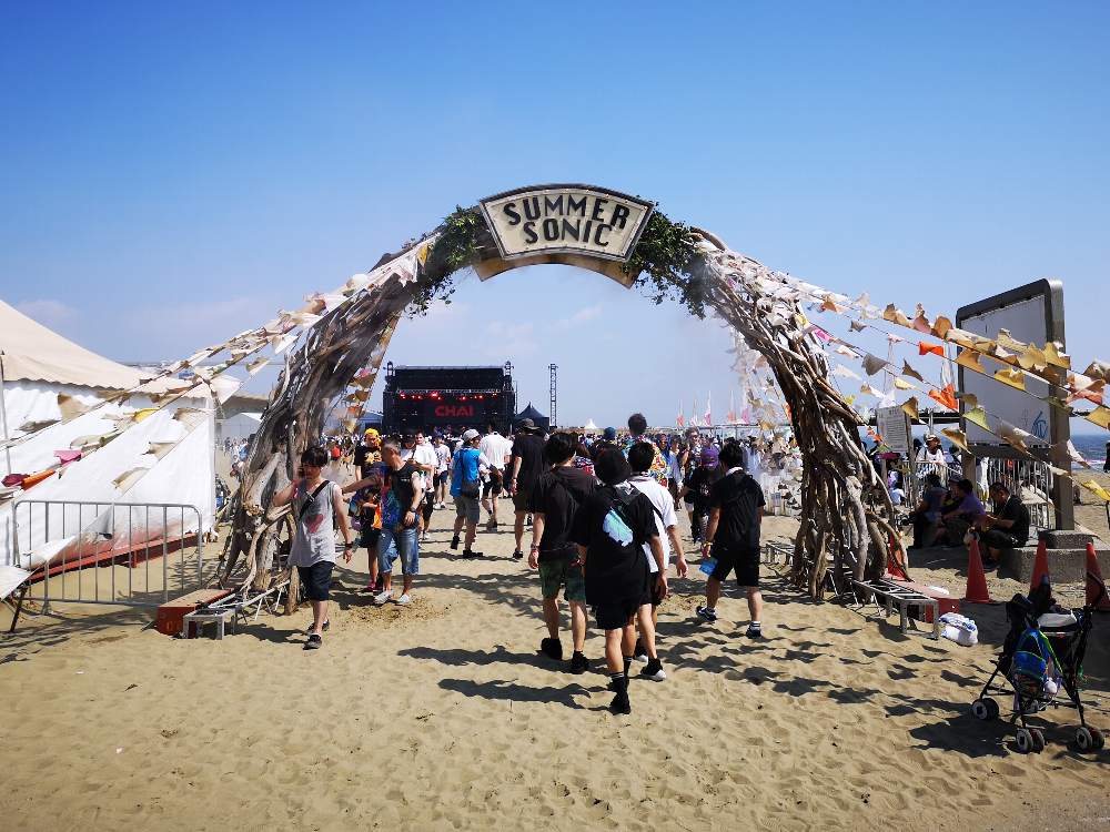 ステージへのゲート。