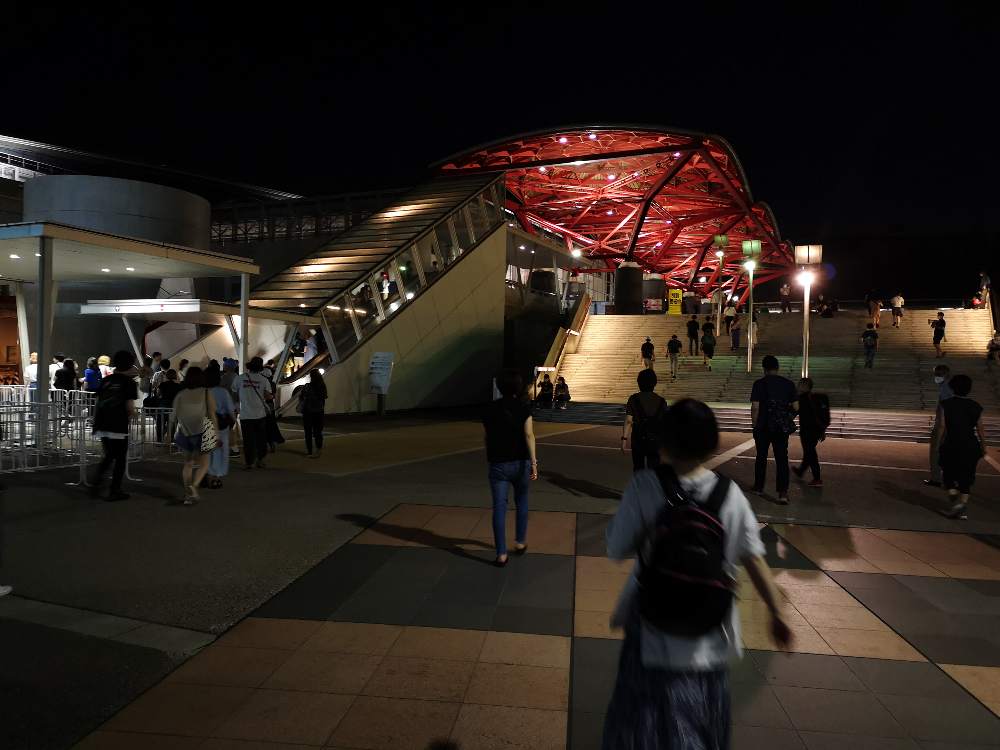 幕張メッセへ。