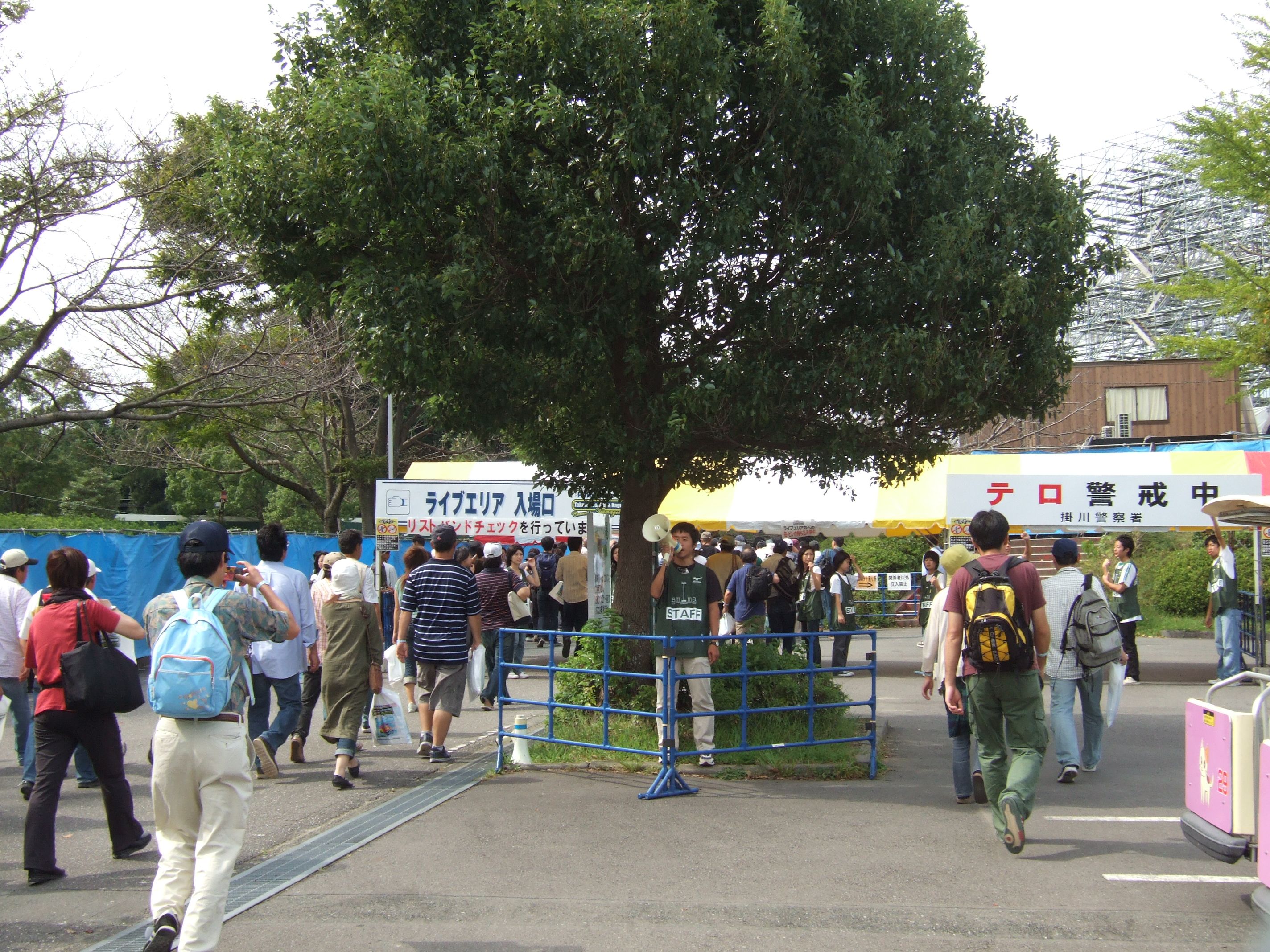 ライブエリア入場口。