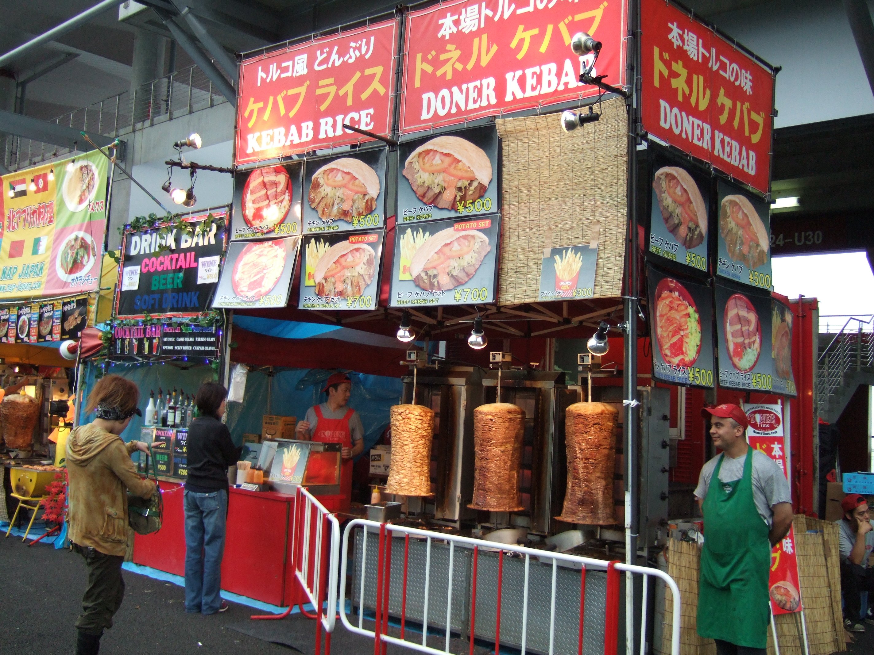 フジロックフェスティバル、サマーソニックにも出店しているドネル・タイム。